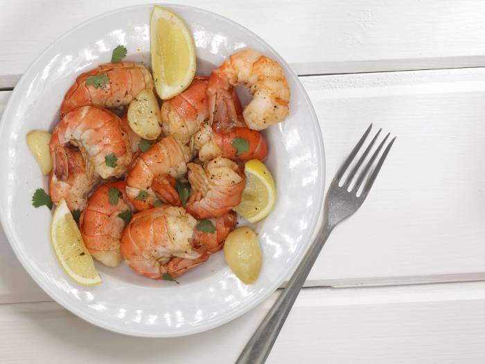 How to cook cajun style boiled shrimp